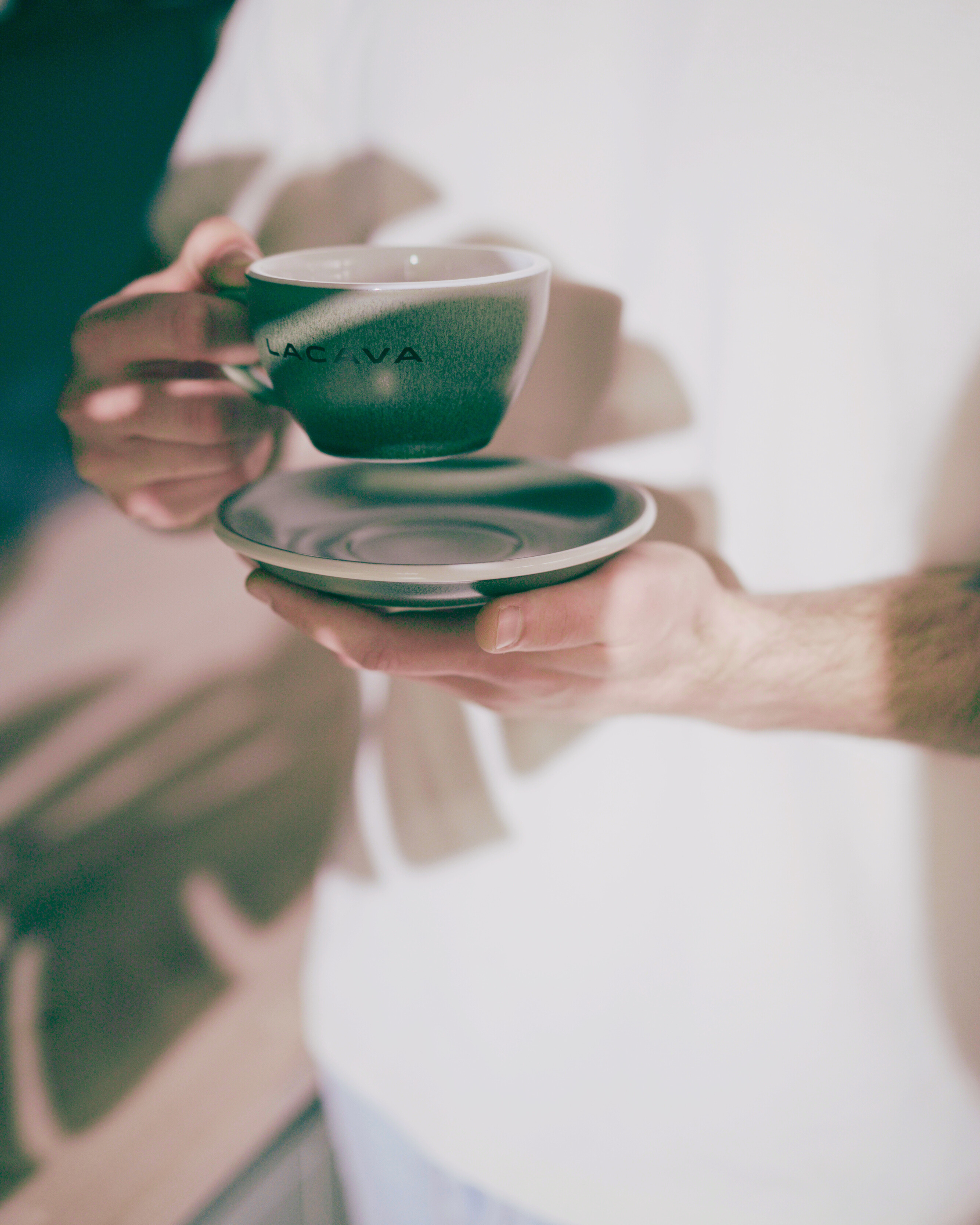 Jak kawa wpływa na koncentrację? Eksperckie spojrzenie na kofeinę i funkcje poznawcze